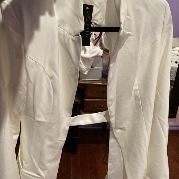 Laced jacket set - Picture 2 of 5